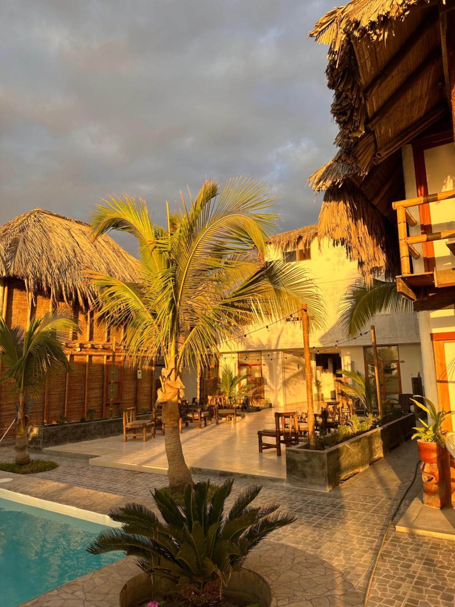 Hotel Puerto Antiguo Los Órganos Zewnętrze zdjęcie